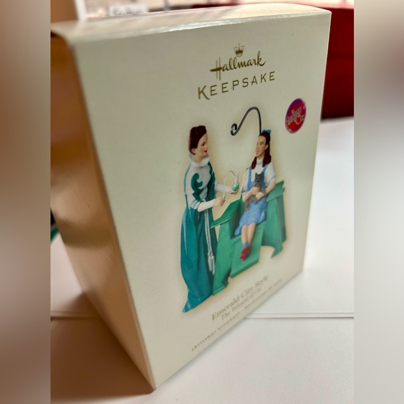 Hallmark Wizard of Oz 2008 Ornament - Picture 4 of 4